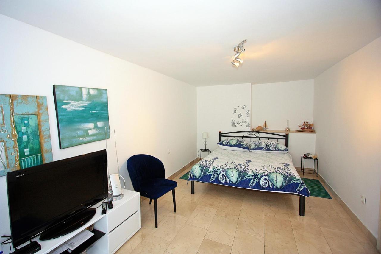Apartment Zorica Supetar Eksteriør billede